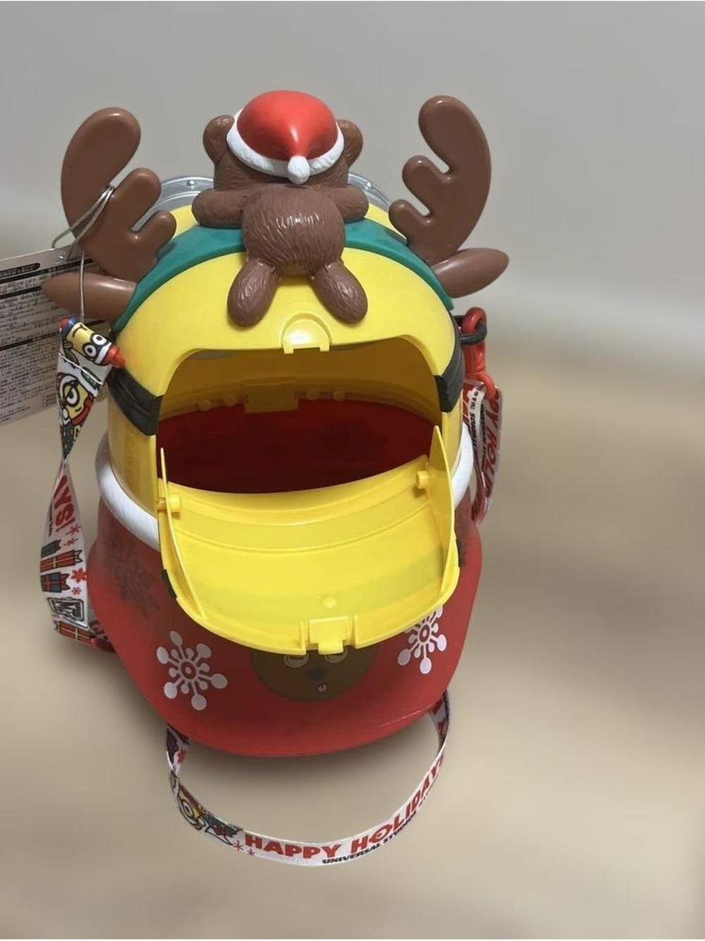 Universal studio  Reindeer popcorn Bucket - Red & Yellow Kids Toy